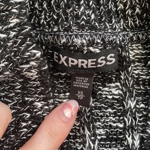 Express sleeveless sweater - XS - EUC - Picture 7 of 8